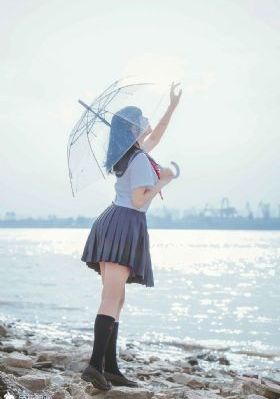 半城花雨伴君离